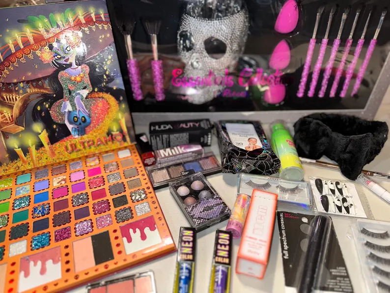 huge makeup brush set