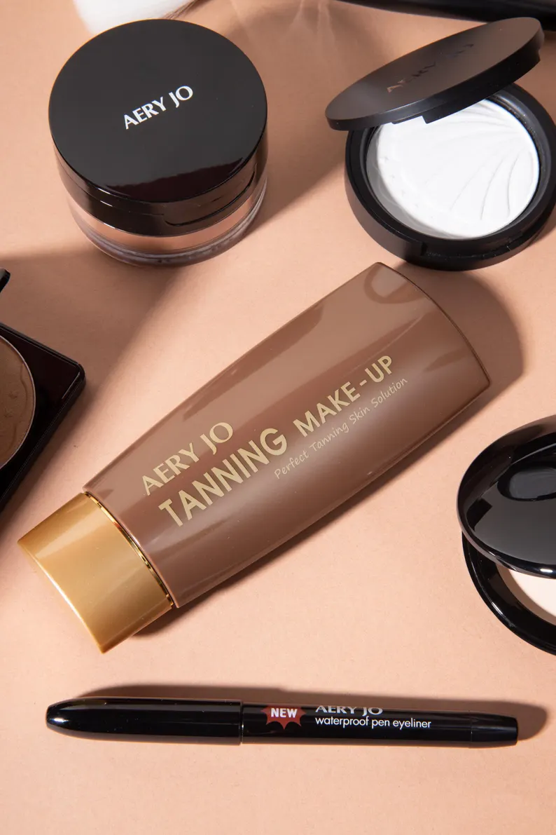 o Tanning Make Up, Bronzer for professional dancers