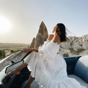 SUIT SUNSET WHITE Top with puffy sleeves