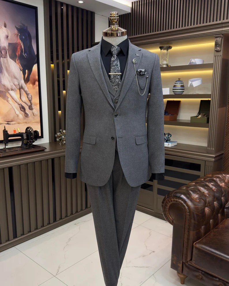 Gray Slim Fit Italian Cut Slim Fit Suit, Gray 3 Piece Suit for Men
