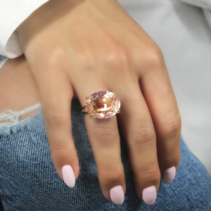 Wide Oval Morganite Ring ·
