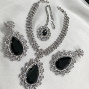 Emerald Bridal Necklace